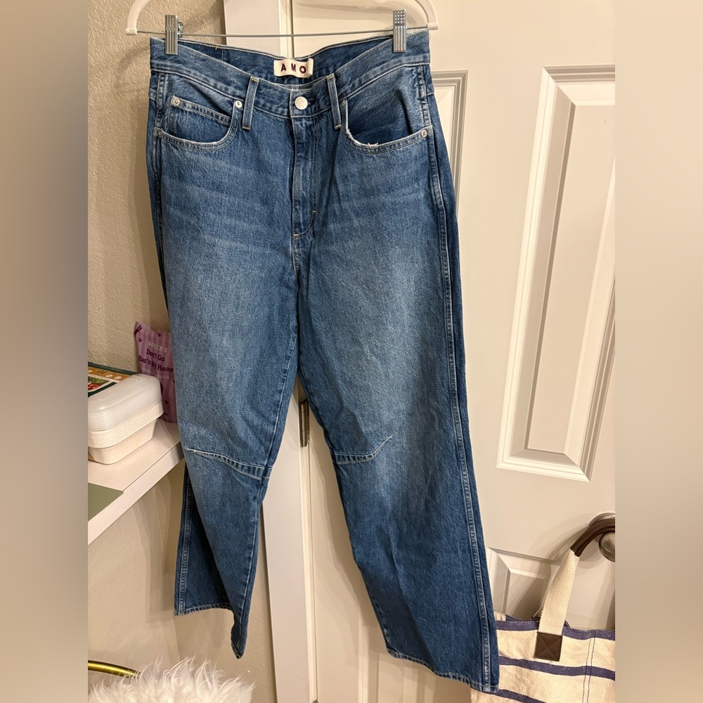 AMO “Sandra Baggy” jeans, emotion wash, Women’s 28. Great condition!
